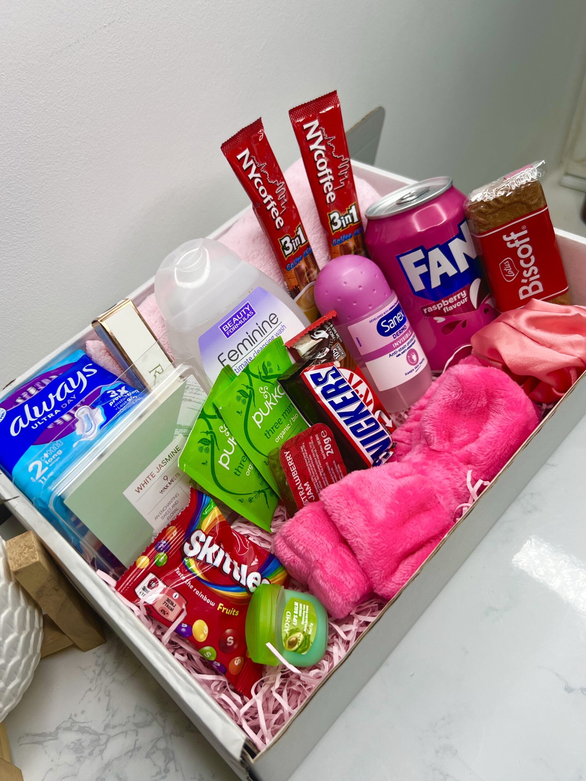 Pretty Period Pamper Box